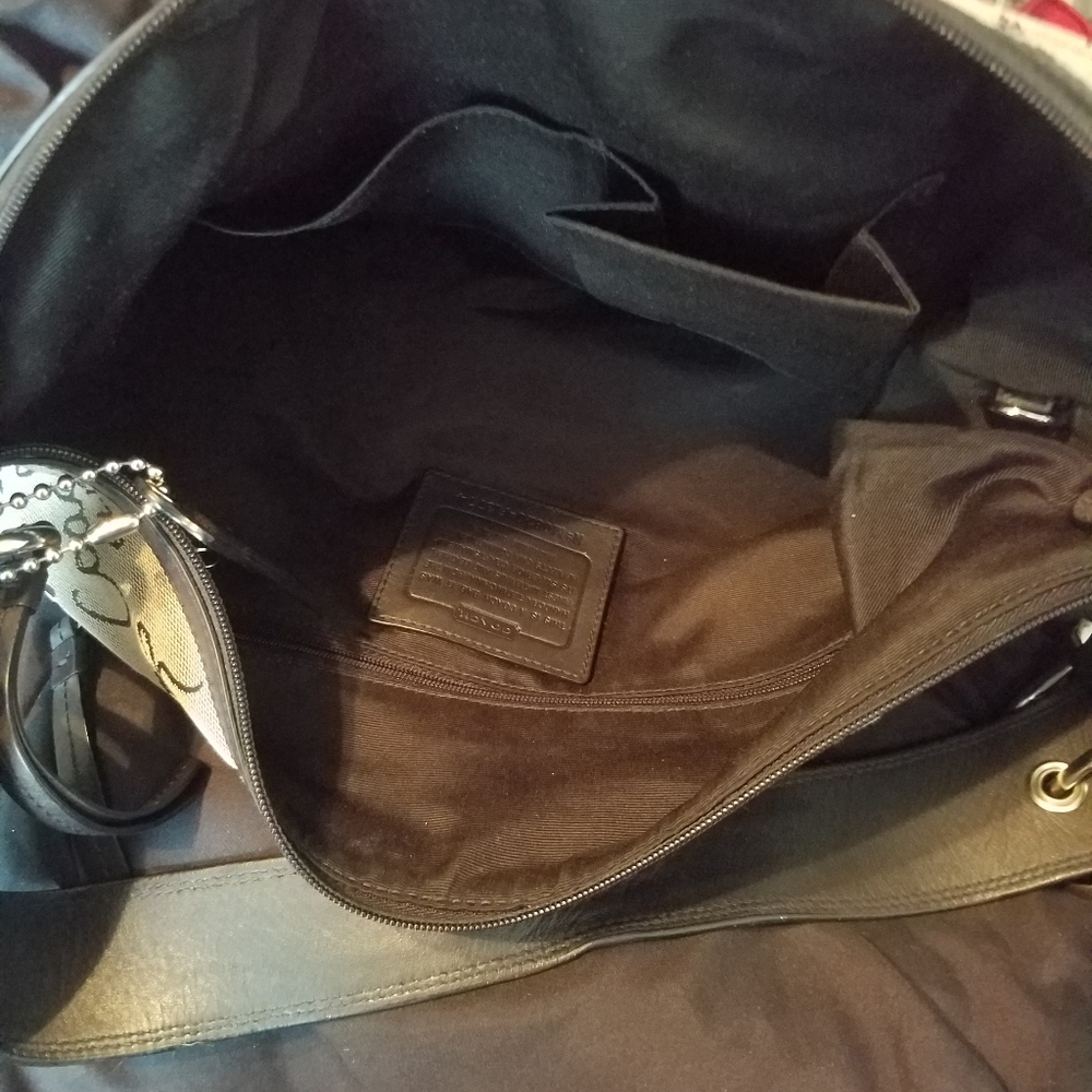 Coach Poppy Hobo Handbag - Picture 2 of 5